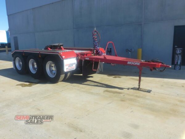 2018 MOORE TRI AXLE DOLLY